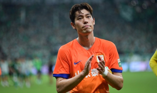 德转显示泰山球员毕津浩已加盟大连英博，方式为自由转会